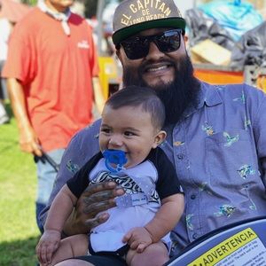 Meet your Posher, Derrick